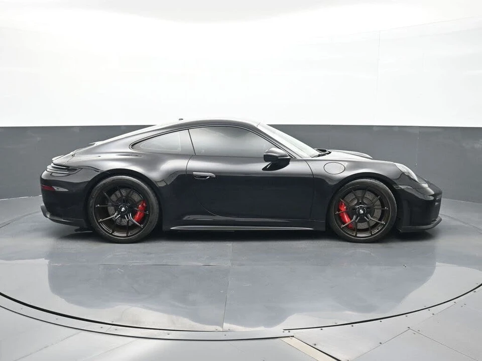 2026 Porsche 992 GT3 - Image 15 of 25