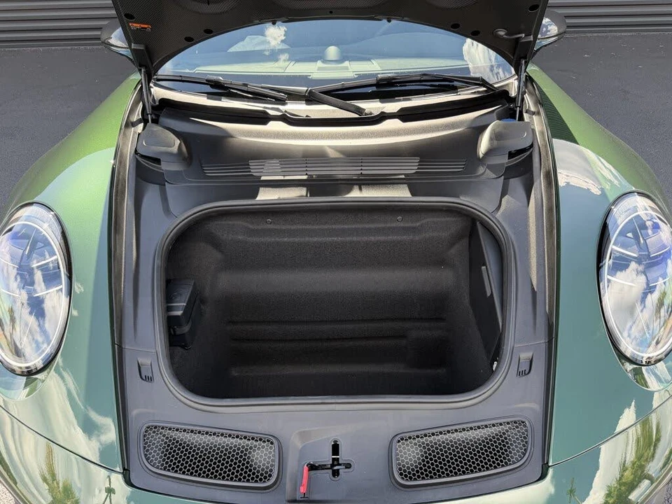 2026 Porsche 992 GT3 - Image 15 of 31