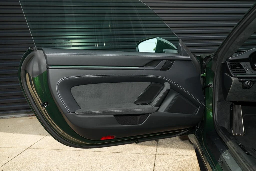 2026 Porsche 992 GT3 - Image 19 of 31