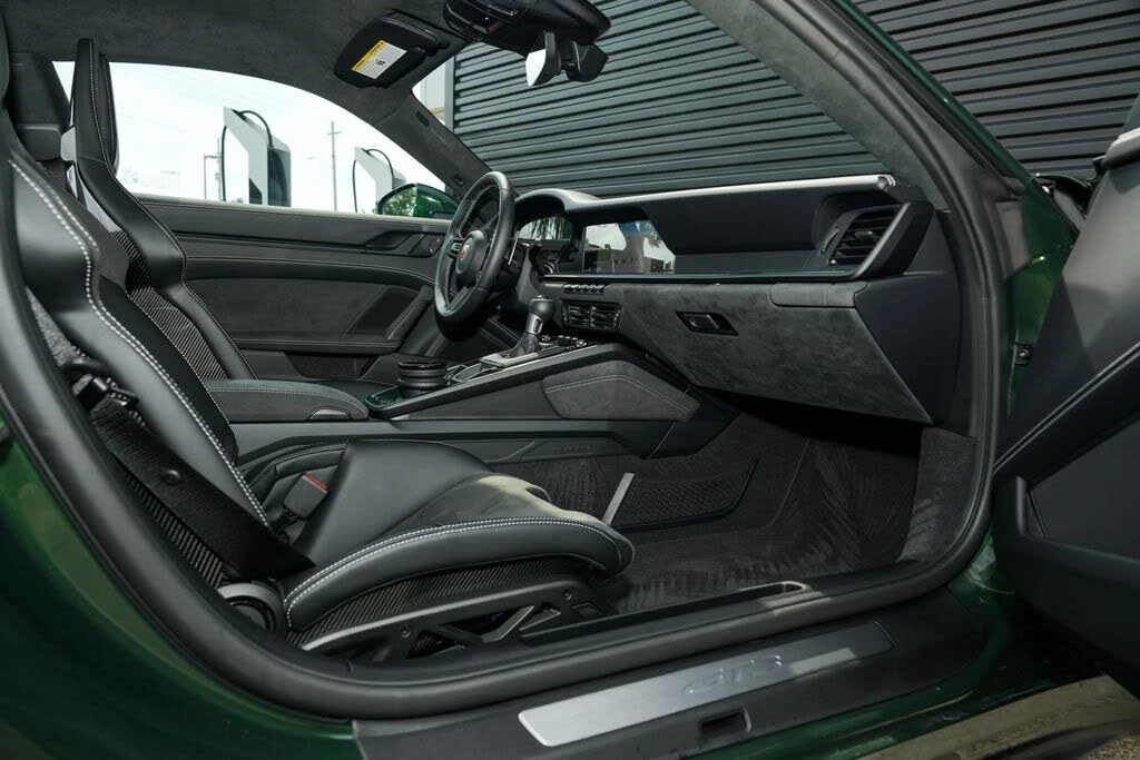 2026 Porsche 992 GT3 - Image 29 of 31