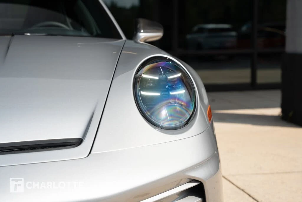 2026 Porsche 992 GT3 - Image 7 of 31