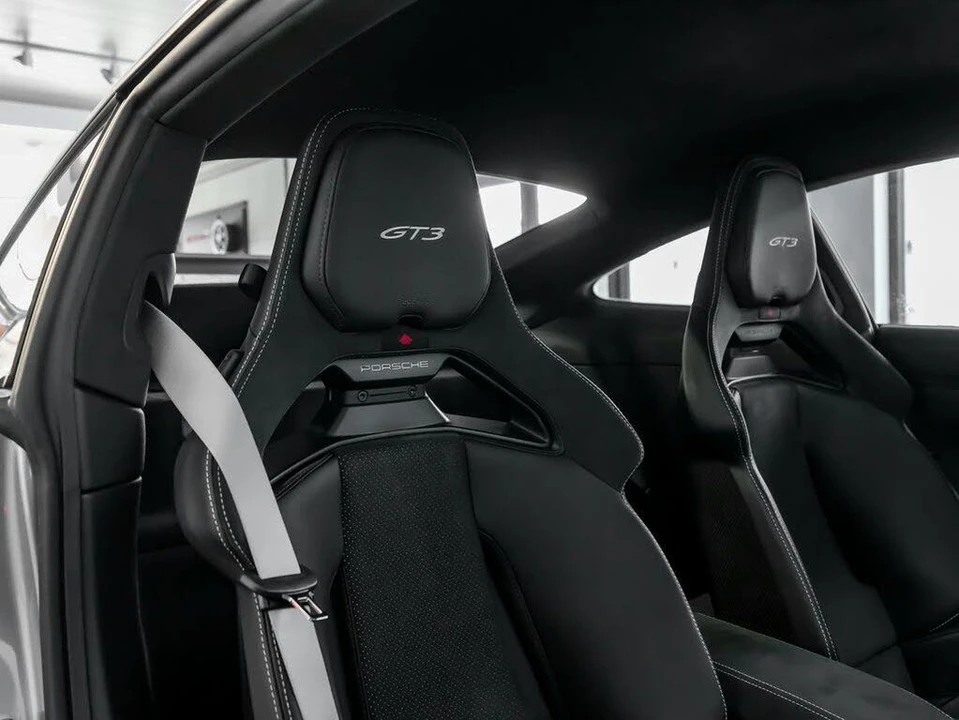2026 Porsche 992 GT3 - Image 26 of 31
