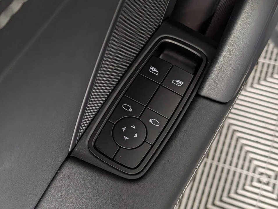 2026 Porsche 992 GT3 - Image 26 of 31