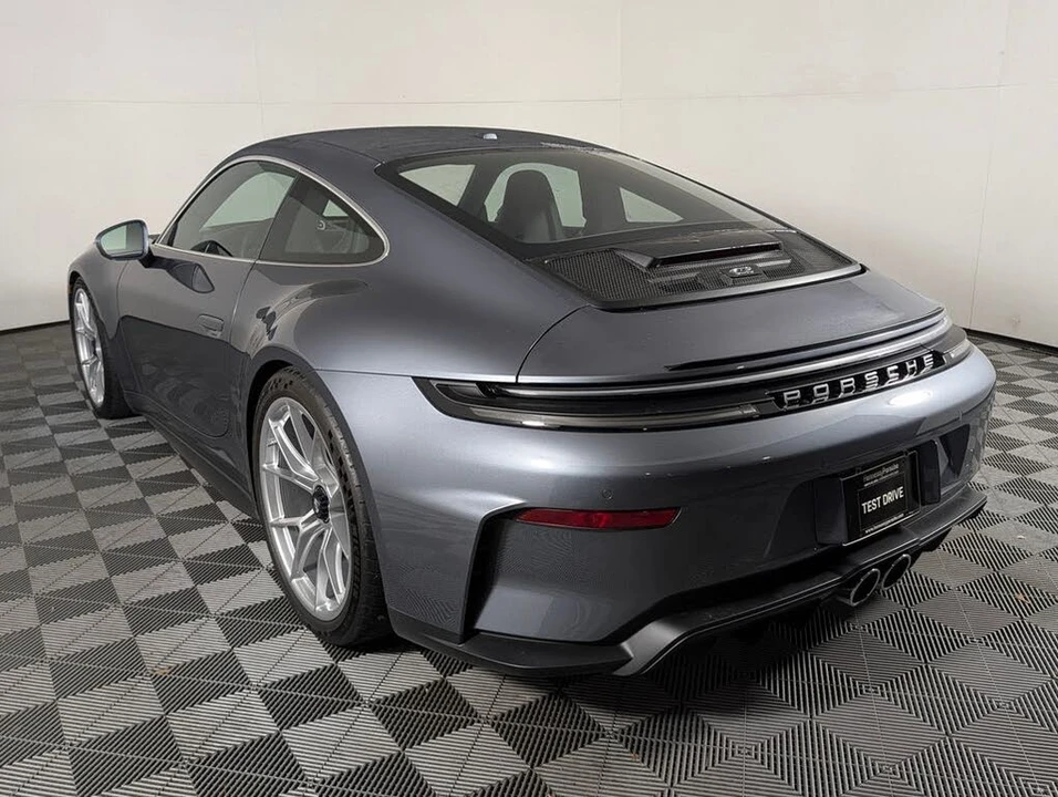 2026 Porsche 992 GT3 - Image 5 of 31