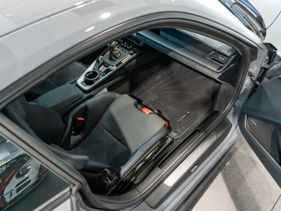 2026 Porsche 992 GT3 - Image 23 of 31