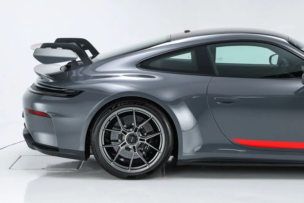 2026 Porsche 992 GT3 - Image 26 of 31