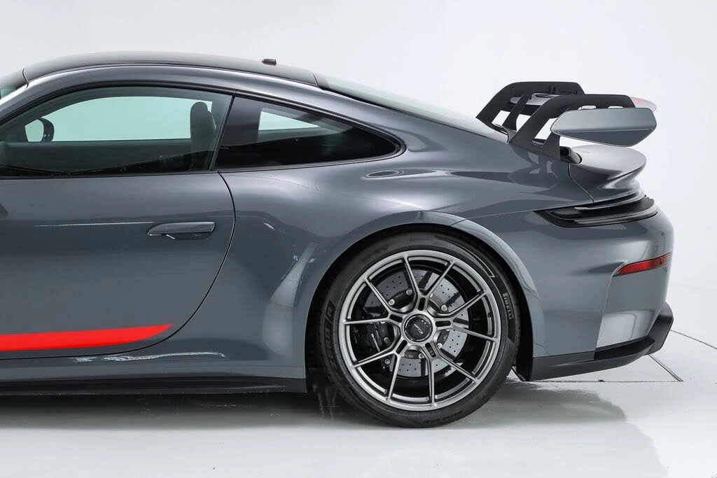 2026 Porsche 992 GT3 - Image 11 of 31