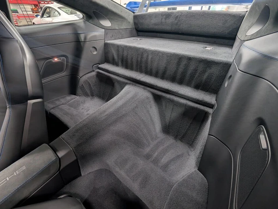2026 Porsche 992 GT3 - Image 22 of 31