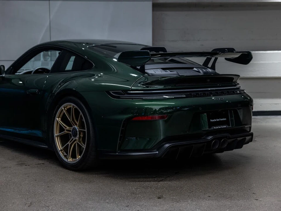 2026 Porsche 992 GT3 - Image 26 of 31