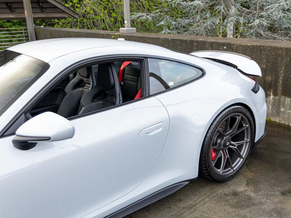2026 Porsche 992 GT3 - Image 19 of 31