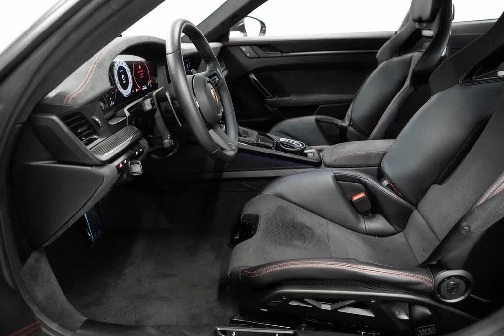 2026 Porsche 992 GT3 - Image 18 of 31