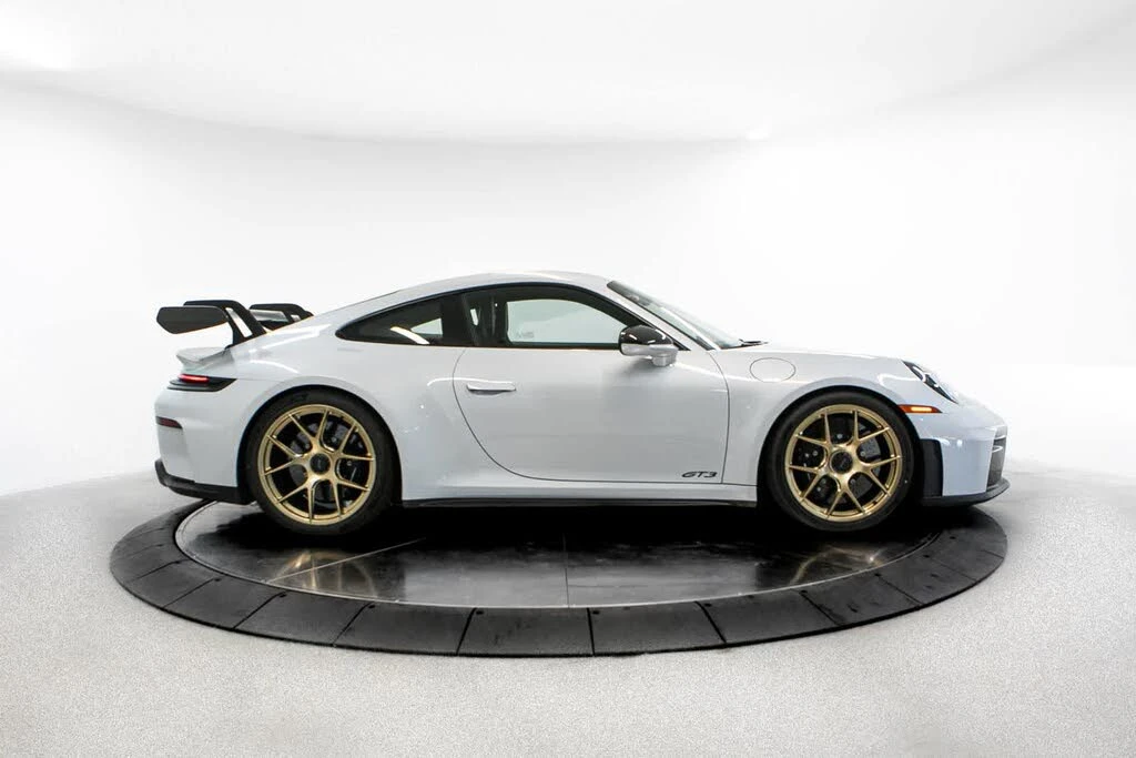 2026 Porsche 992 GT3 - Image 8 of 31