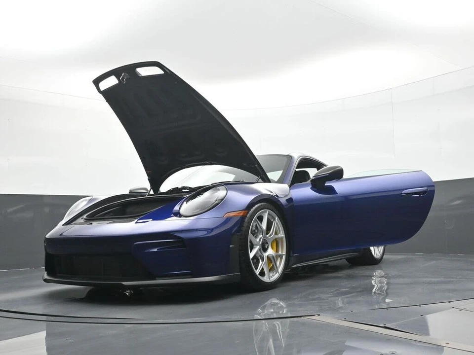 2026 Porsche 992 GT3 - Image 27 of 30