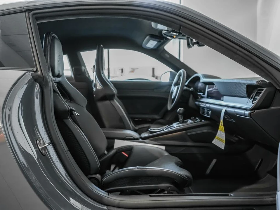 2026 Porsche 992 GT3 - Image 27 of 31