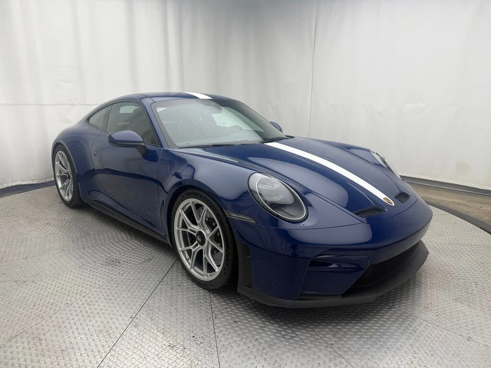2026 Porsche 992 GT3 - Image 15 of 31