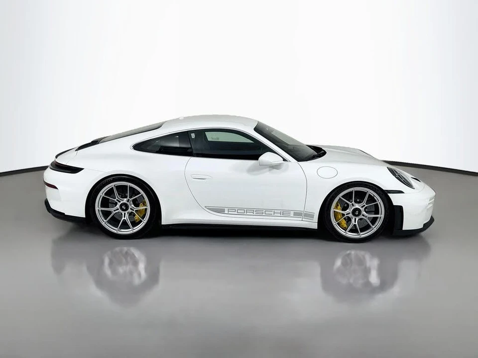 2026 Porsche 992 GT3 - Image 8 of 28