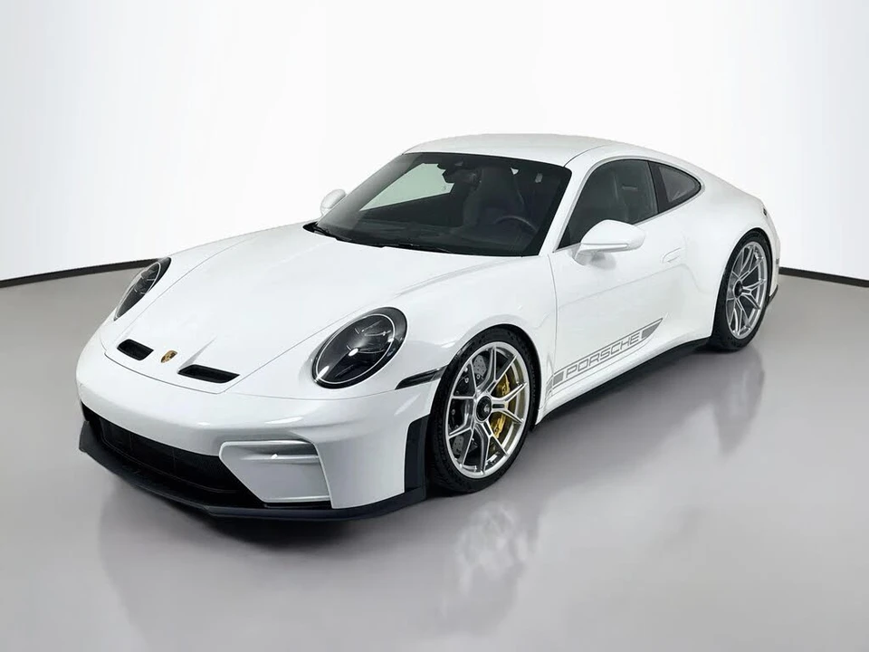 2026 Porsche 992 GT3 - Image 3 of 28