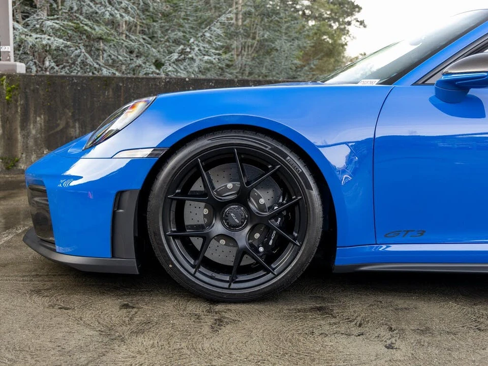 2026 Porsche 992 GT3 - Image 15 of 31