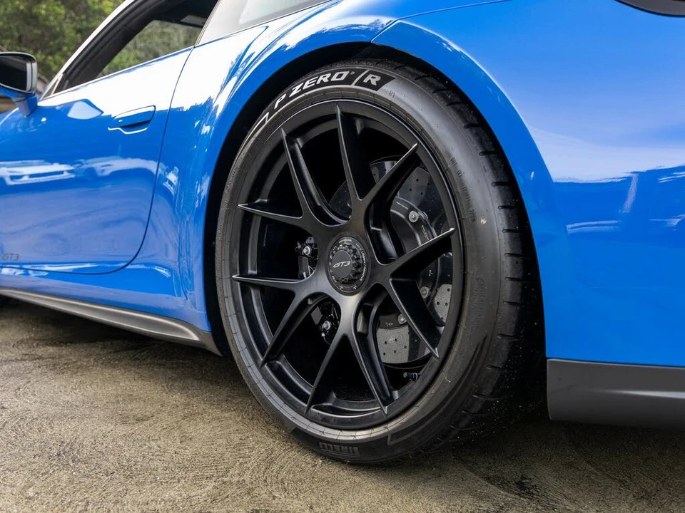 2026 Porsche 992 GT3 - Image 16 of 31