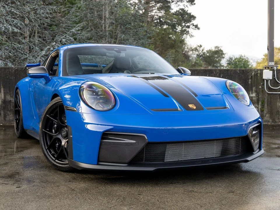 2026 Porsche 992 GT3 - Image 9 of 31