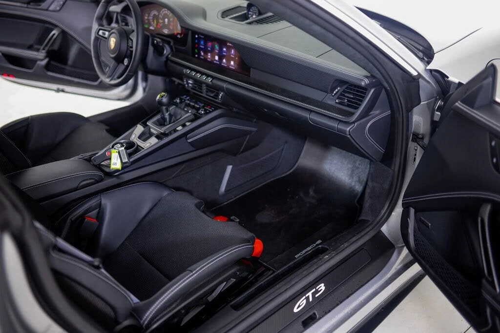 2026 Porsche 992 GT3 - Image 7 of 28