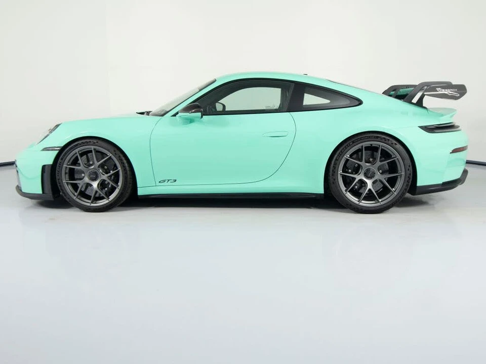 2026 Porsche 992 GT3 - Image 7 of 31