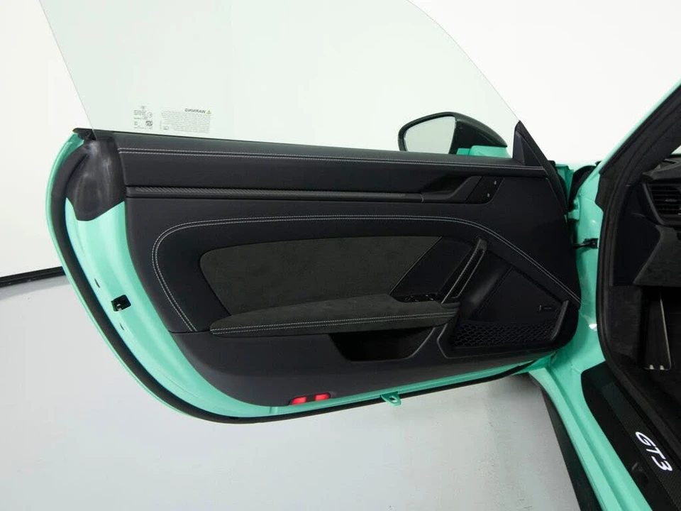 2026 Porsche 992 GT3 - Image 18 of 31
