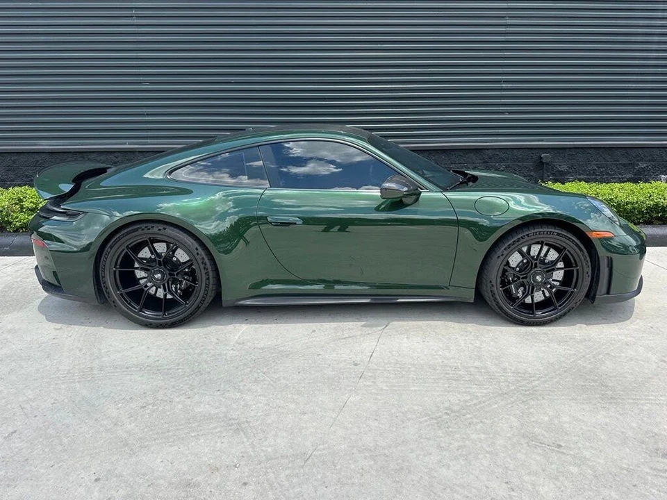 2026 Porsche 992 GT3 - Image 11 of 31