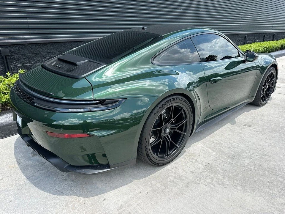 2026 Porsche 992 GT3 - Image 10 of 31