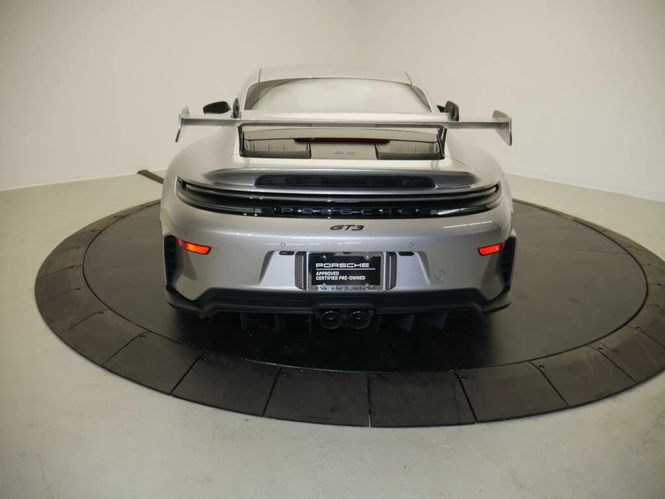 2026 Porsche 992 GT3 - Image 7 of 31