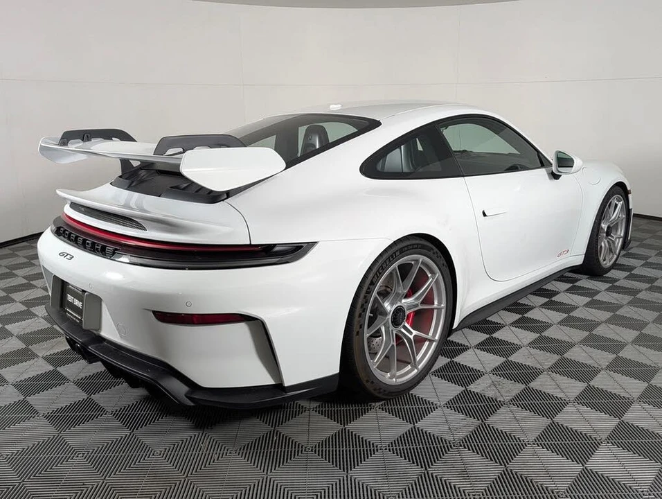 2026 Porsche 992 GT3 - Image 6 of 31