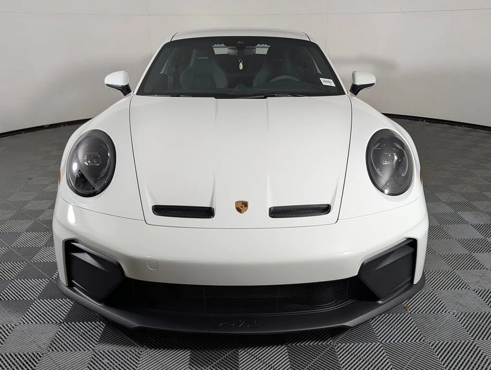 2026 Porsche 992 GT3 - Image 9 of 31