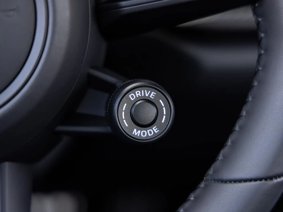 2026 Porsche 992 GT3 - Image 15 of 31