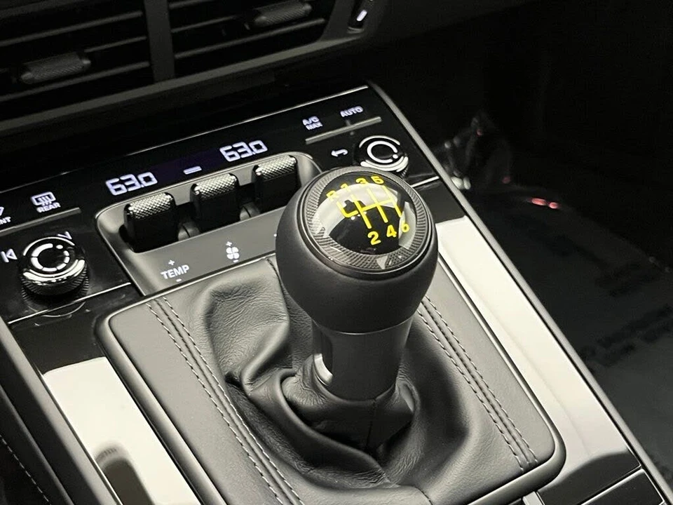 2026 Porsche 992 GT3 - Image 25 of 31