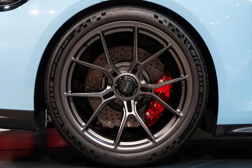 2026 Porsche 992 GT3 - Image 14 of 31