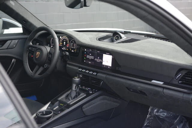 2026 Porsche 992 GT3 - Image 27 of 31
