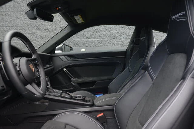 2026 Porsche 992 GT3 - Image 15 of 31