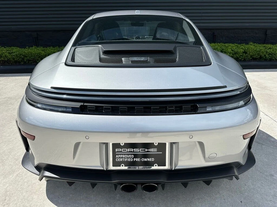 2026 Porsche 992 GT3 - Image 13 of 31