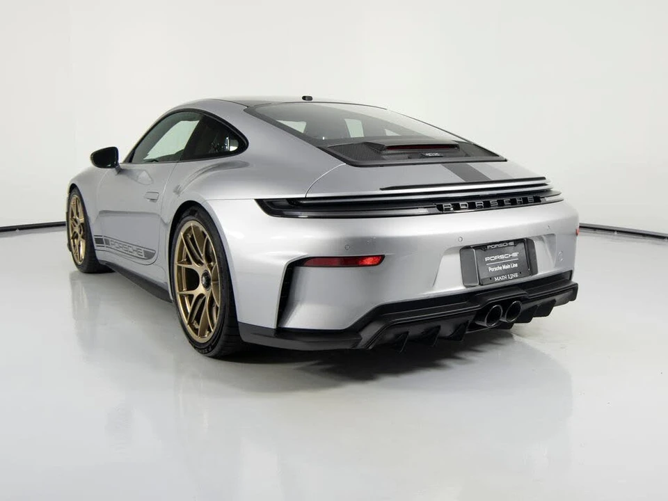 2026 Porsche 992 GT3 - Image 8 of 31