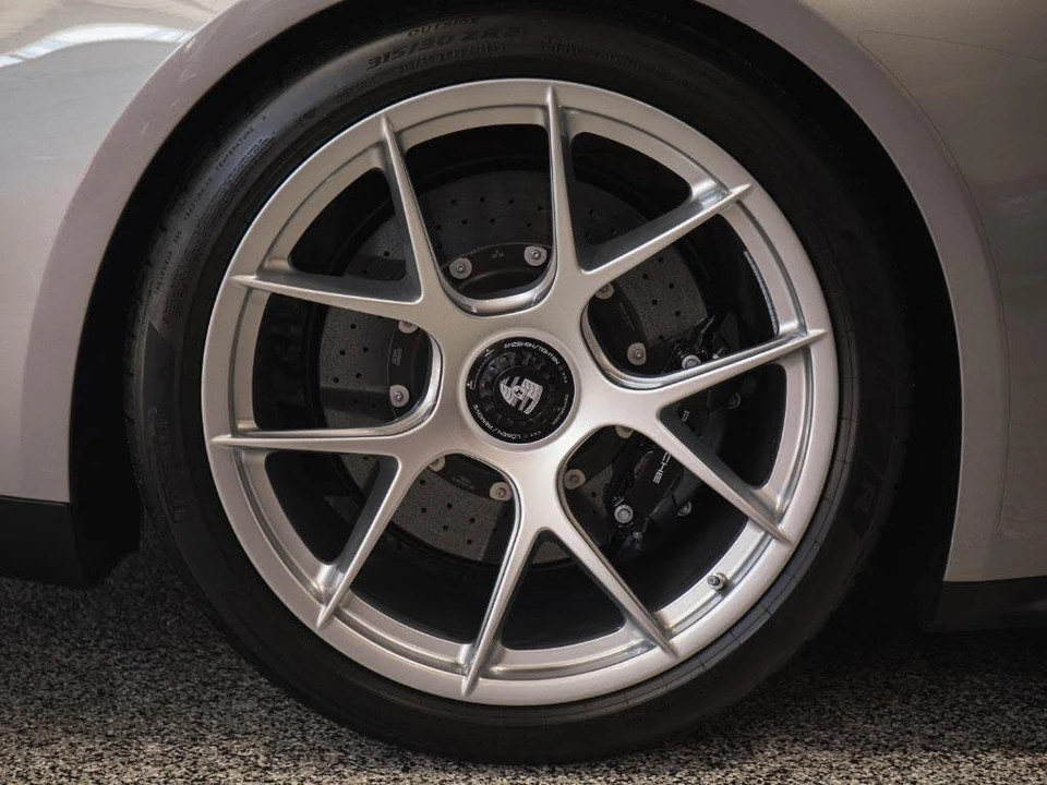2026 Porsche 992 GT3 - Image 15 of 31