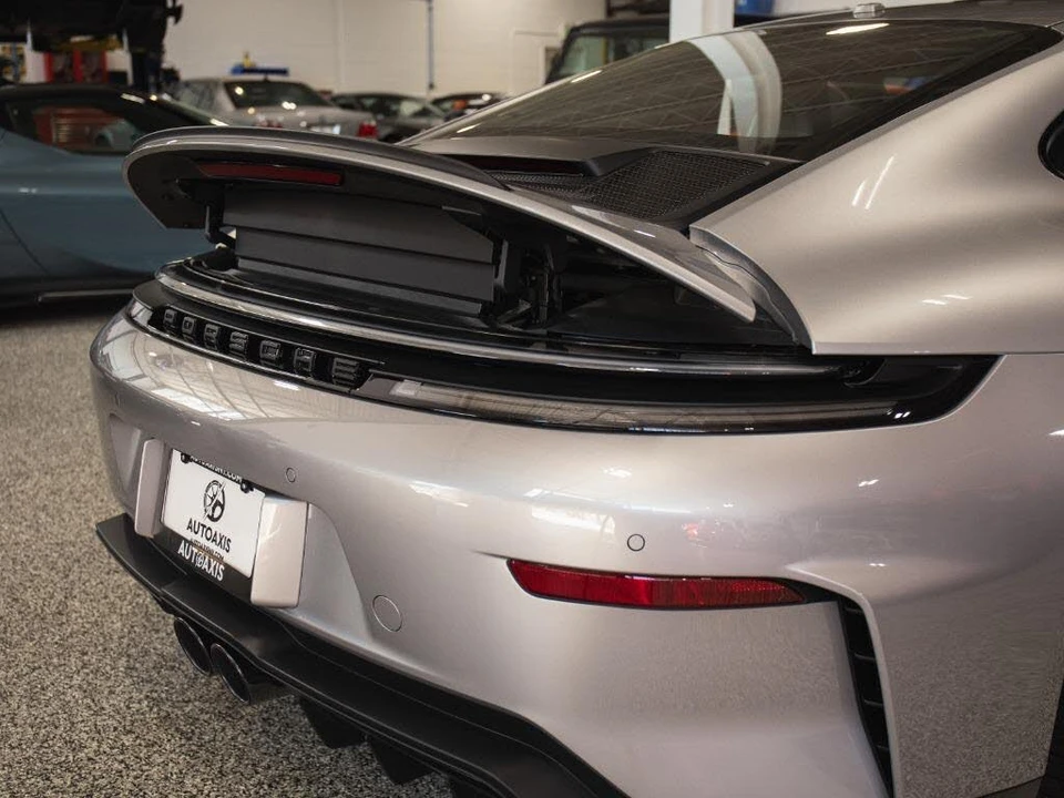 2026 Porsche 992 GT3 - Image 16 of 31