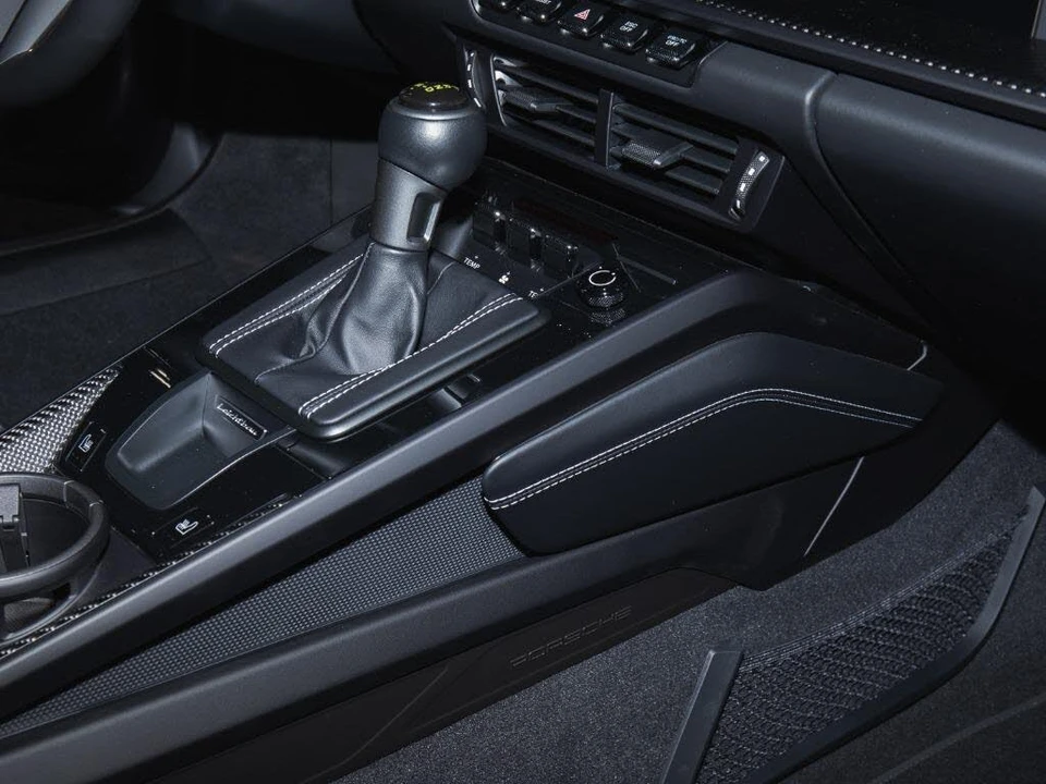 2026 Porsche 992 GT3 - Image 26 of 31