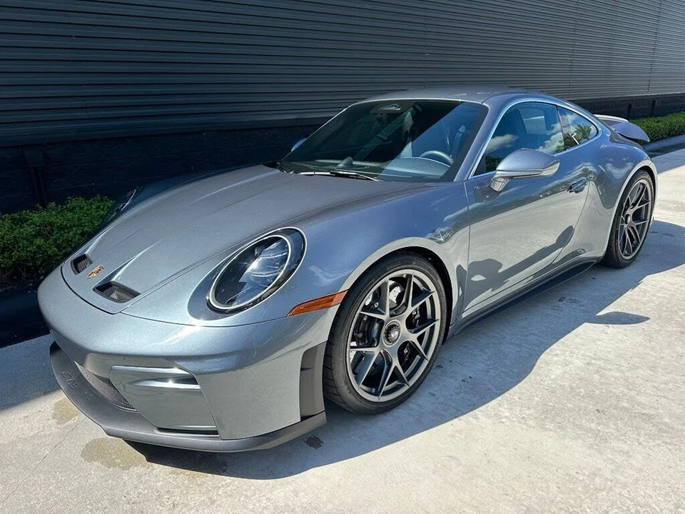 2026 Porsche 992 GT3 - Image 7 of 31