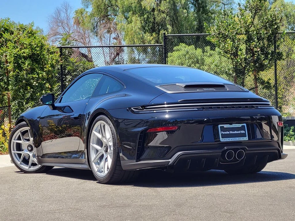 2026 Porsche 992 GT3 - Image 3 of 31