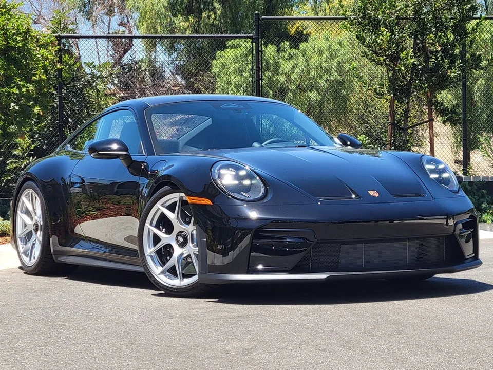 2026 Porsche 992 GT3 - Image 9 of 31