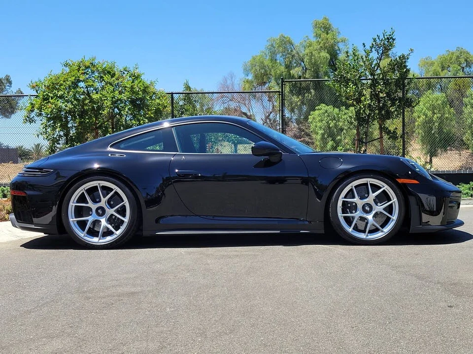 2026 Porsche 992 GT3 - Image 8 of 31