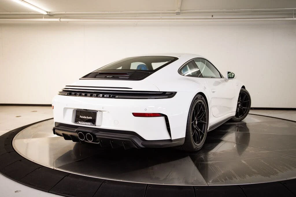 2026 Porsche 992 GT3 - Image 7 of 29