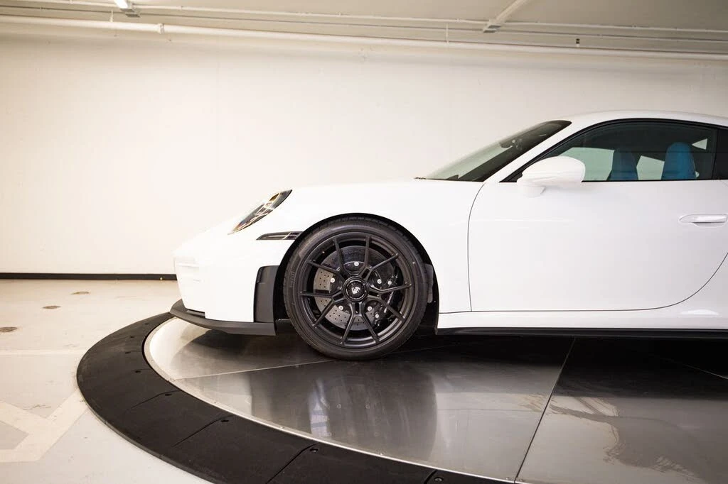2026 Porsche 992 GT3 - Image 11 of 29