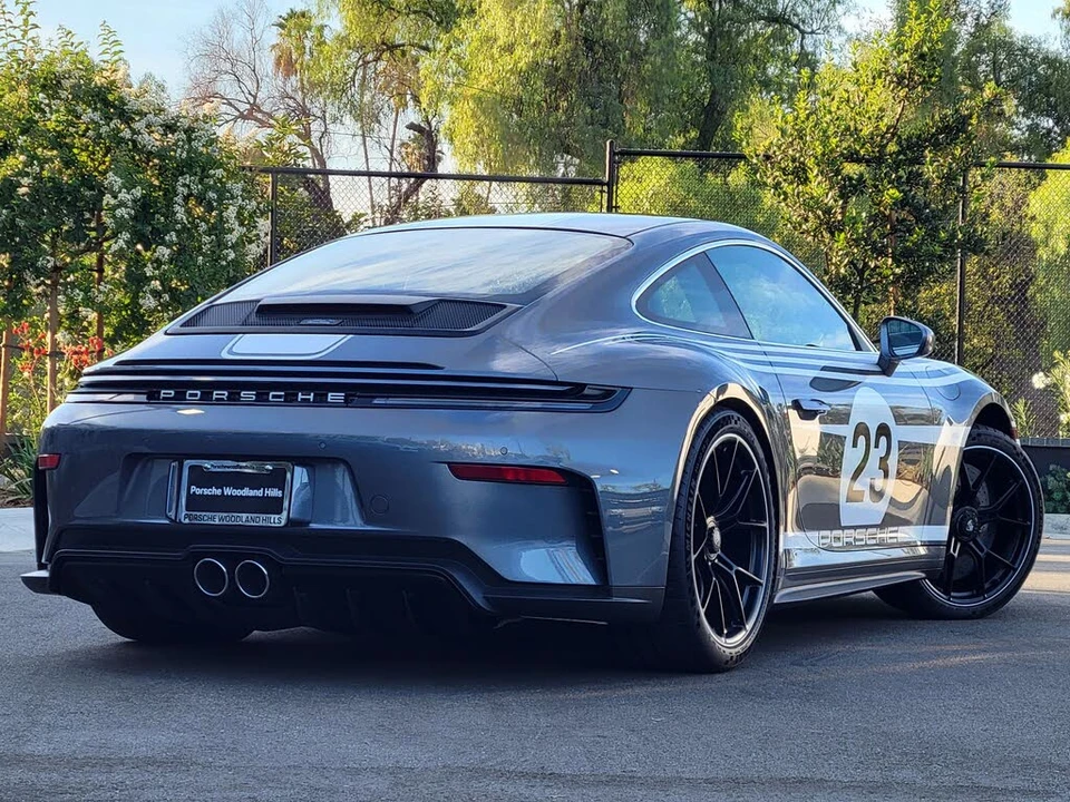 2026 Porsche 992 GT3 - Image 7 of 31