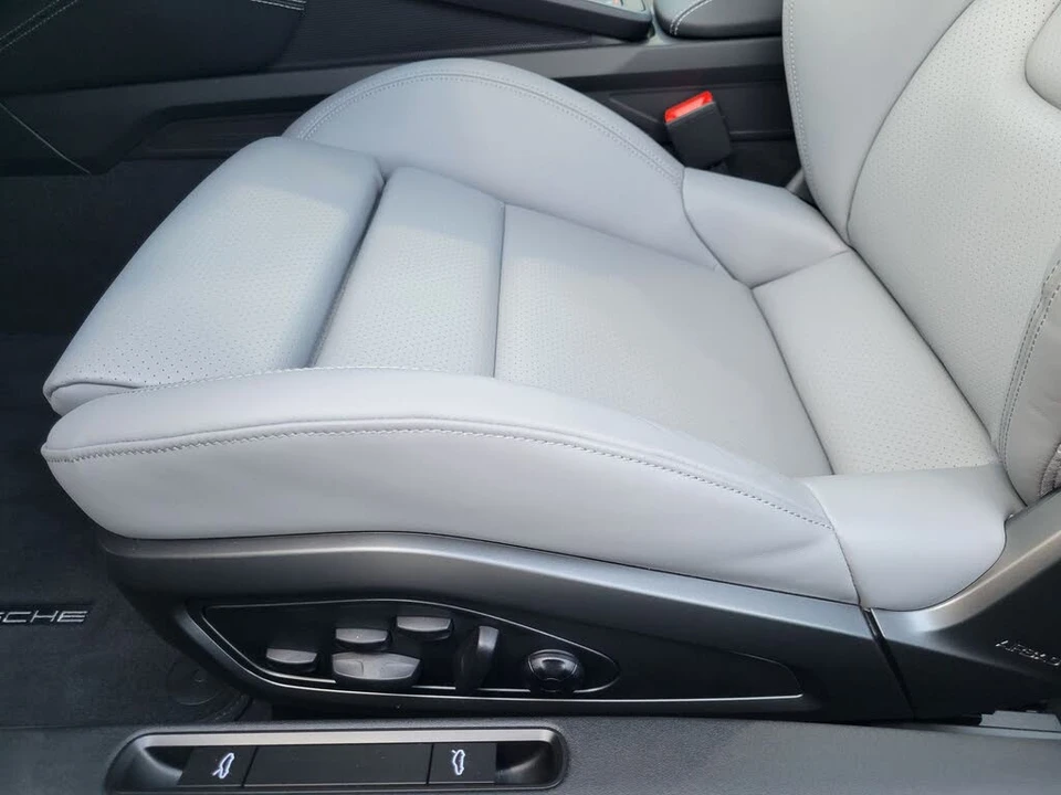 2026 Porsche 992 GT3 - Image 25 of 31